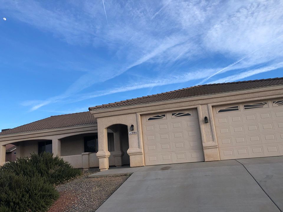 1st image of 8980 N Cactus Dr