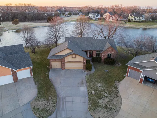 2225 N Sandplum Ct, Wichita, KS 67205