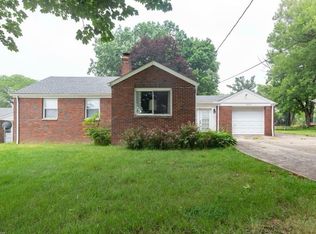 627 Poland Ave, Struthers, OH 44471