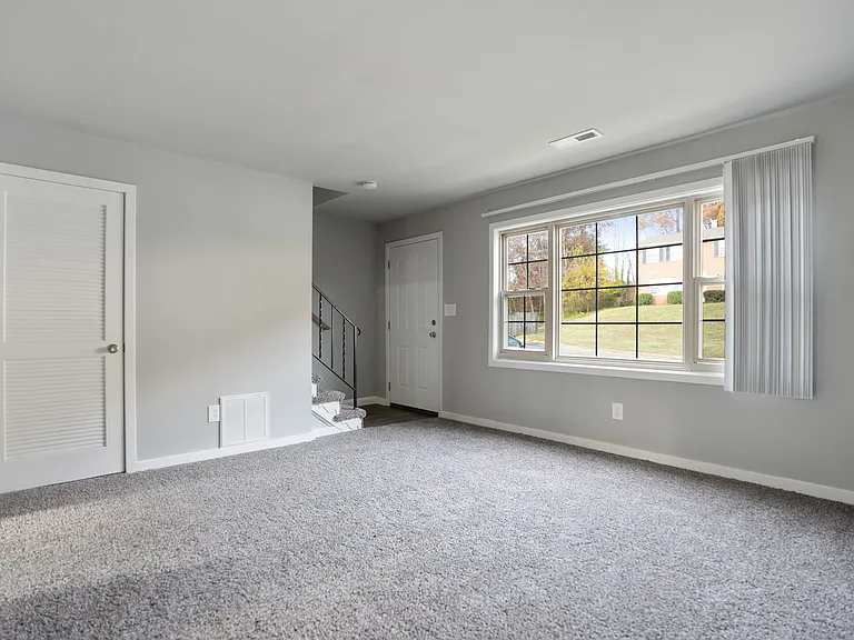 Fairway Ridge Apartments and Townhomes — Photo 17