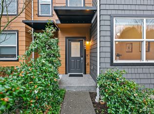 10398 157th Pl NE APT 102, Redmond, WA 98052