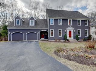 8 Spruce Cir, Smithfield, RI 02828