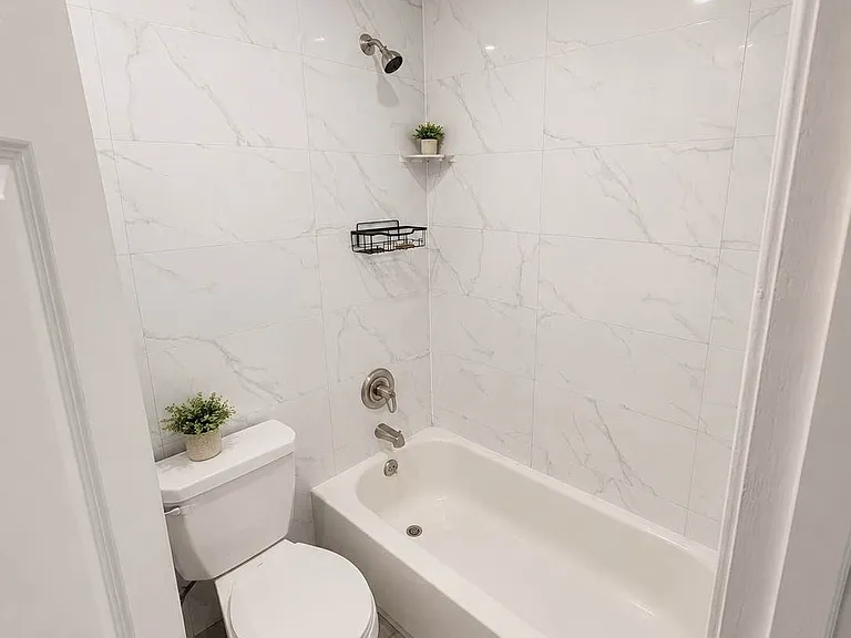 2722 Frederick Douglass Blvd #2-D — Photo 4