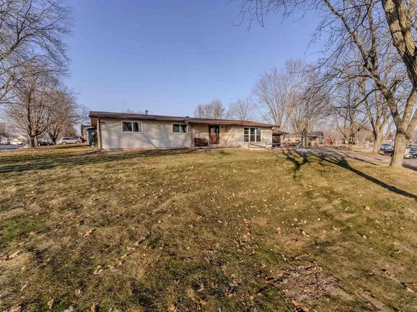 1615 Lakeview Drive, Tomah, WI 54660