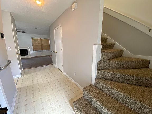 4th image of 310 Olympia Ct