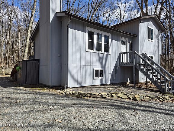 4th image of 805 Pastern Ct