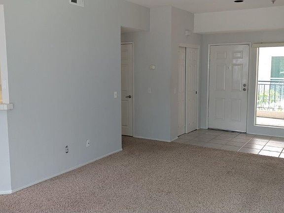 3rd image of 680 Camino De La Reina APT 2309