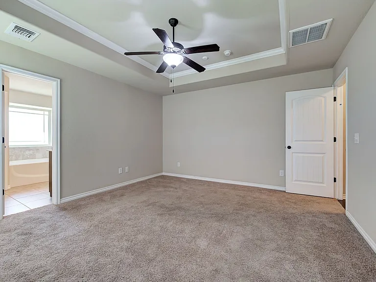 915 Lazywood Dr — Photo 23