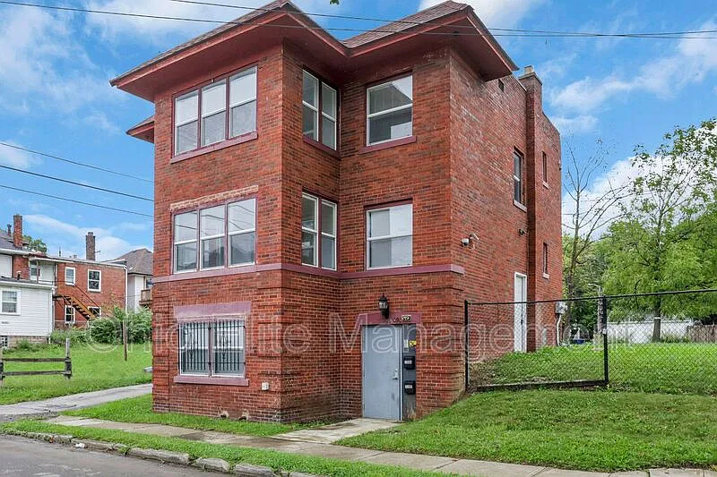 1 bed, 1.0 bath, $1,000 — Photo 4