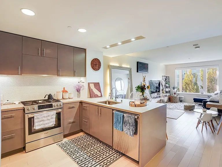 52 Innes Ct #307 — Photo 8