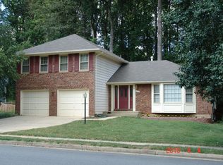 10161 Red Spruce Rd, Fairfax, VA 22032