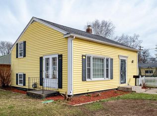 7232 W Fairmount Ave, Milwaukee, WI 53218