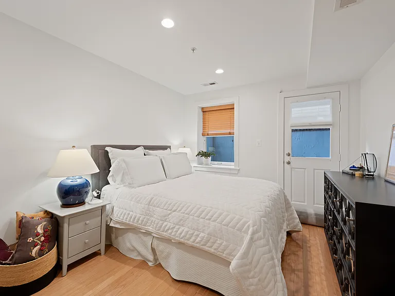 424 E Capitol St NE #3 — Photo 16
