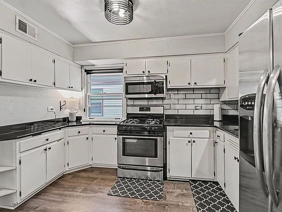 5th image of 14806 Lawndale Ave