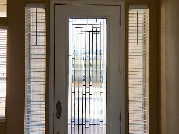 3rd image of 267 Holland Dr