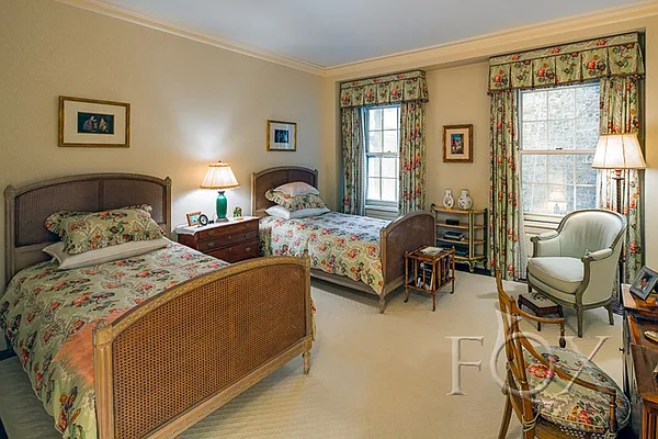 Sold by Fox Residential Group | media 14