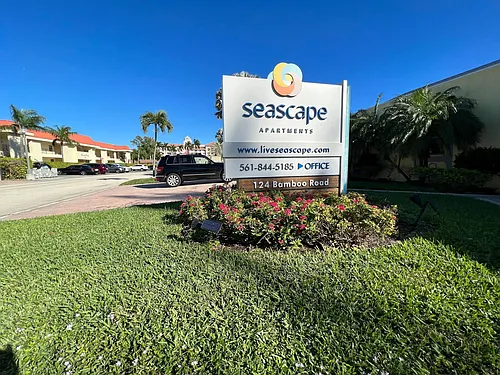Seascape Apartments Photo 1
