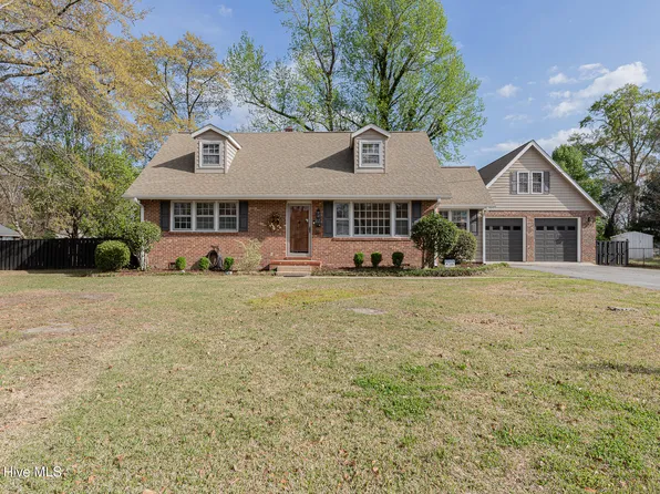 818 Edgewood Drive, Jacksonville, NC 28540