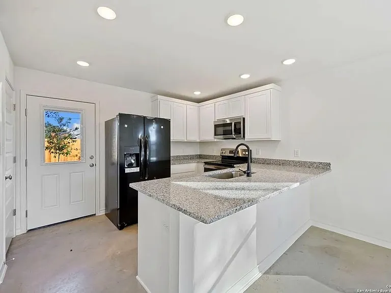 543 Delmar St #101 — Photo 5