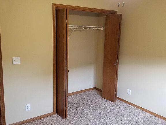 Bdrm 1 amd 2 Closet