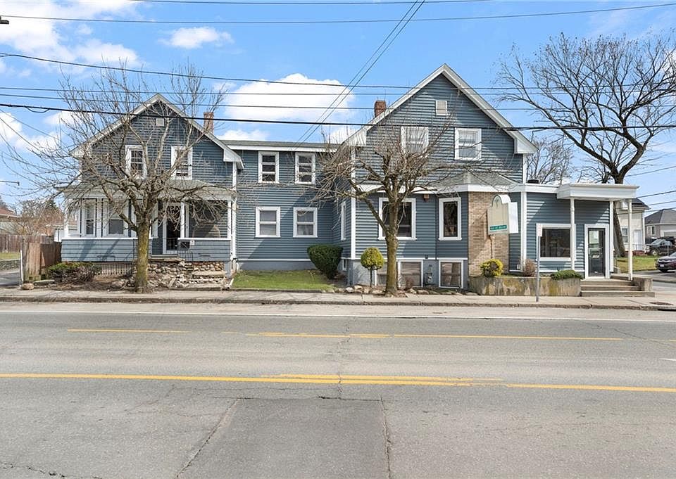 1st image of 1040 Cranston St