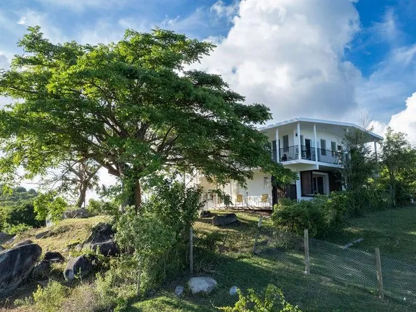 4 Puerto Real, Vieques, PR 00765