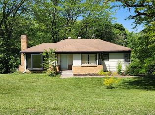 7210 Hullwood Ave, Kansas City, MO 64133