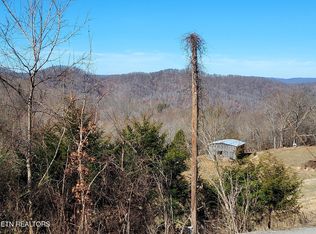 1935 Winstead Rd, Thorn Hill, TN 37881