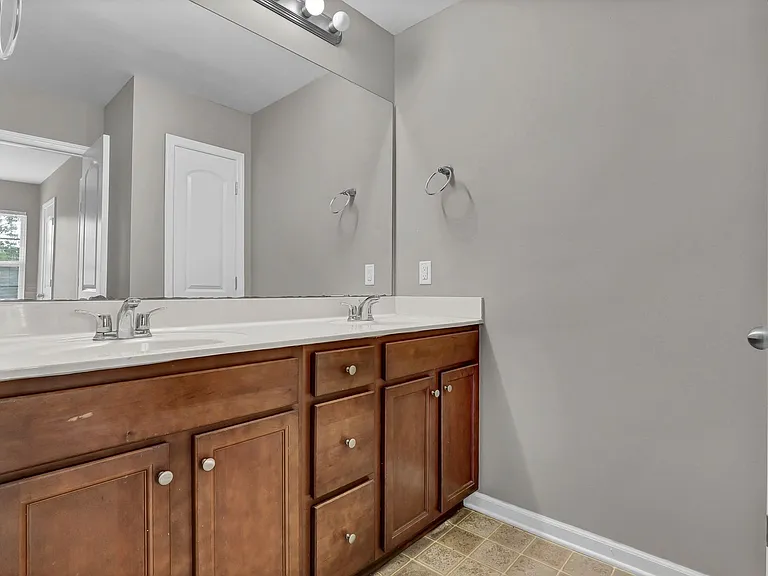 502 Oyster Rock Ln — Photo 23