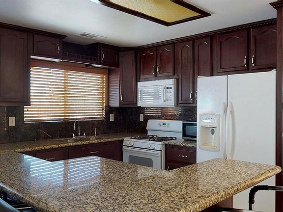 5th image of 15511 Guava Way
