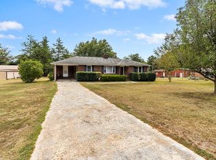 203 Keels Rd W, Hodges, SC 29653