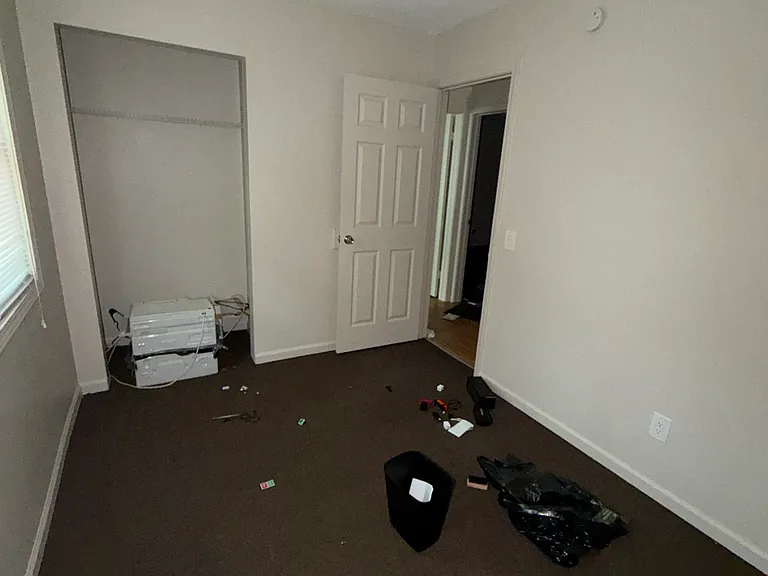 107 Peck St — Photo 2