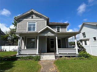 1009 Main St, Dresden, OH 43821