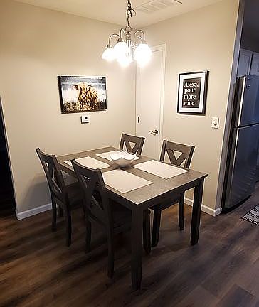 4th image of 2963 Vineyards Pkwy APT 4