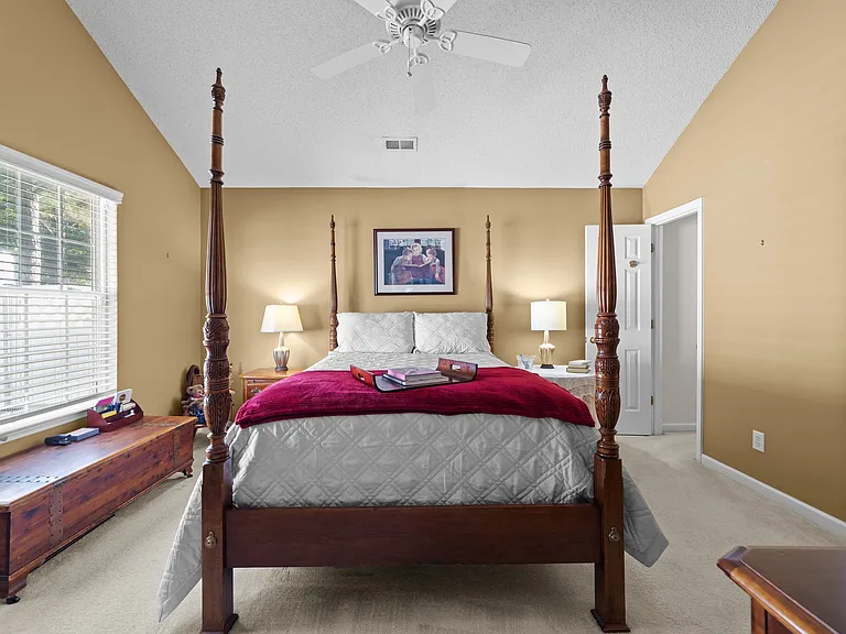 17 Saddleberry Way — Photo 13