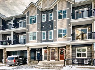 250 E Fireside Vw #802, Cochrane, AB T4C 2M2