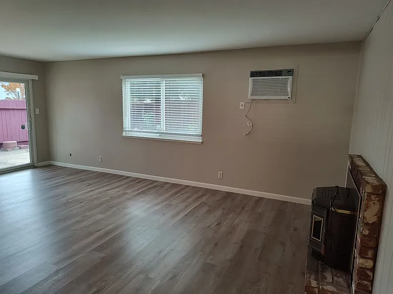 3636 Alberta Ave — Photo 12