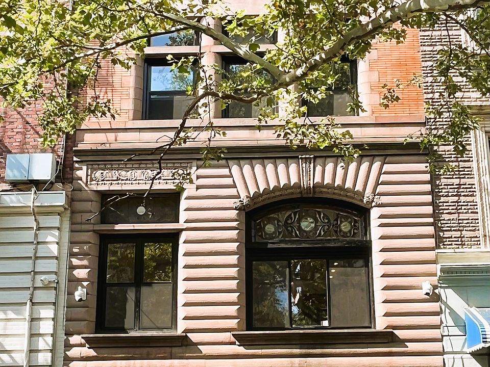 1st image of 643 Saint Marks Ave APT 2