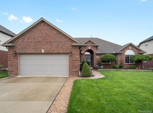 50318 Greycoat Ln, Macomb, MI