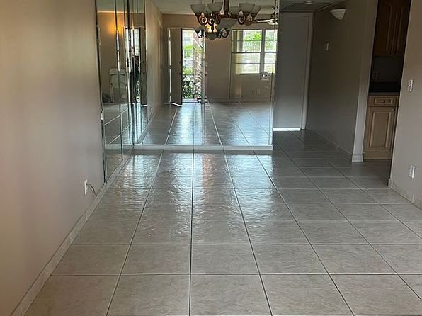13255 SW 7th Ct APT D115