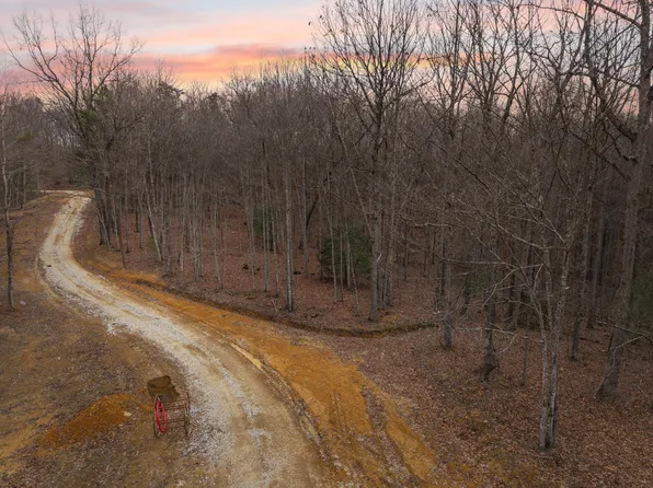 130 Eureka Rd, Zoe, KY 41397