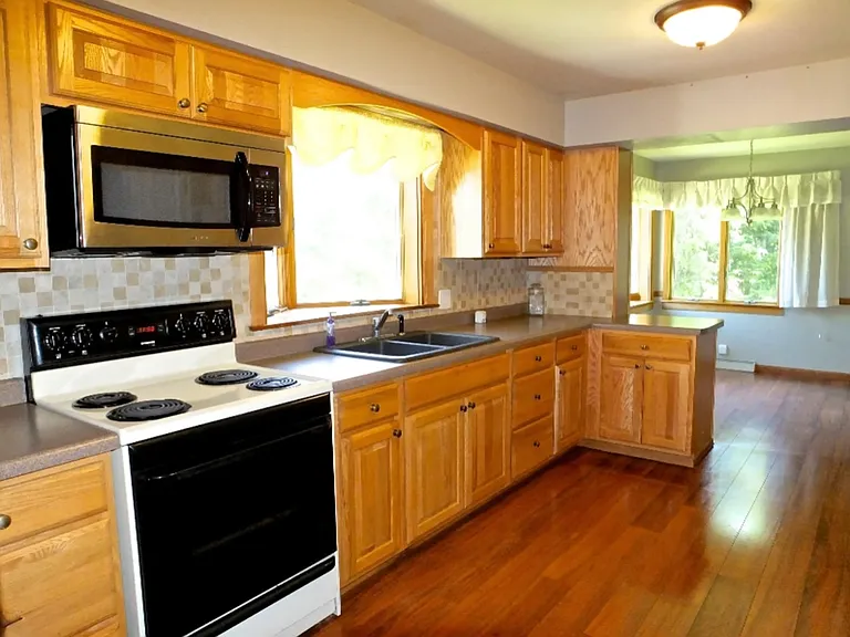 3375 Seventeen Mile Rd NE — Photo 4