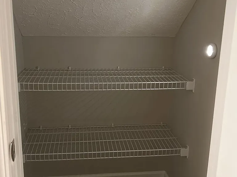3028 Barretts Ridge Dr — Photo 17