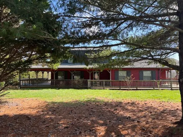 478 Lavender Ln, Altavista, VA 24517