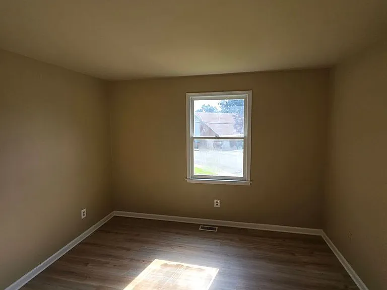 500 Floral Ave — Photo 21