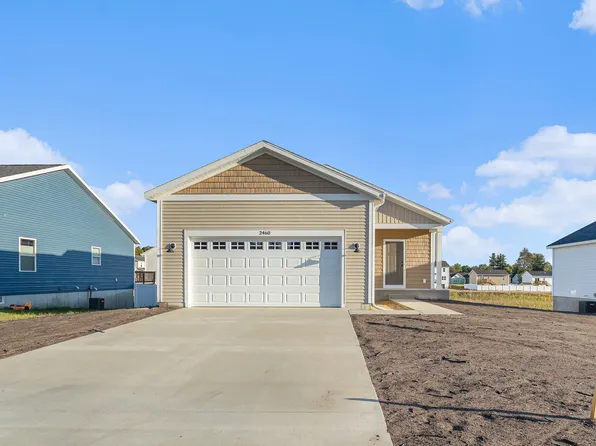 2460 Hawk Dr, Muskegon, MI 49444