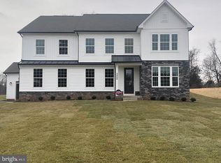 12040 Parkgate Dr, Nokesville, VA 20181
