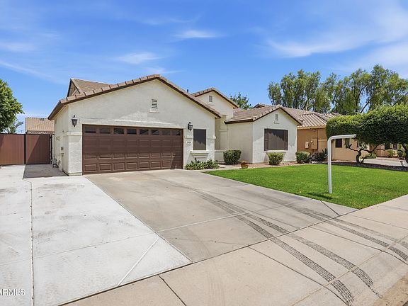 3rd image of 3464 E SAN PEDRO Avenue