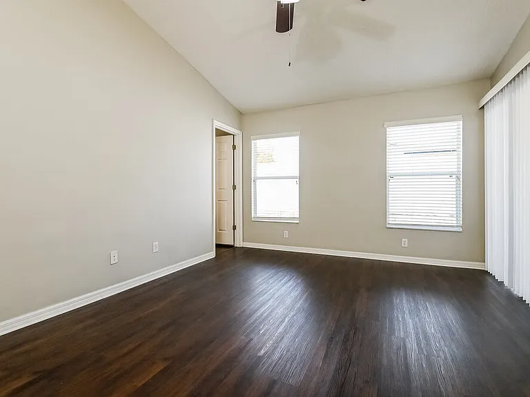 12845 Longcrest Dr — Photo 13
