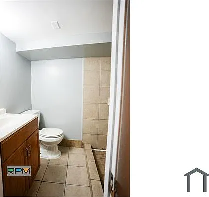 3503 E Fairmount Ave — Photo 8